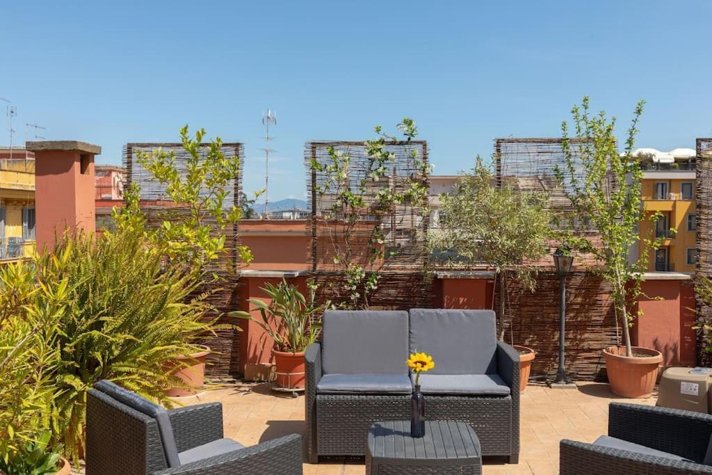 Penthouse With Jacuzzi On Private Terrace In Trastevere Rome Extérieur photo